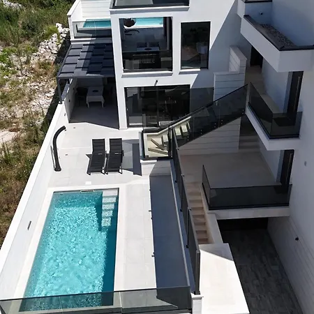 Luxurious Sea-view 2br With Private Pool-villa Quadris-crikvenica Crikvenica