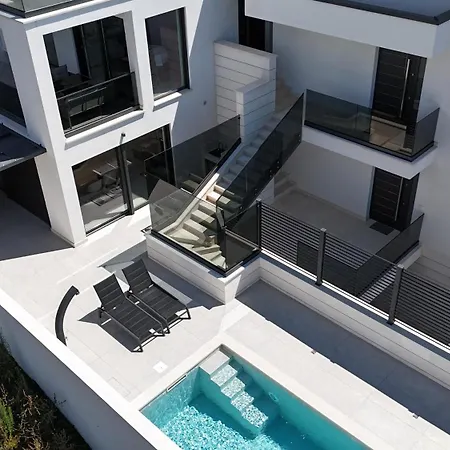 Luxurious Sea-view 2br With Private Pool-villa Quadris-crikvenica * Crikvenica