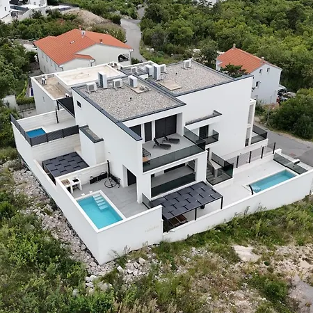 Luxurious Sea-view 2br With Private Pool-villa Quadris-crikvenica Appartamento Crikvenica