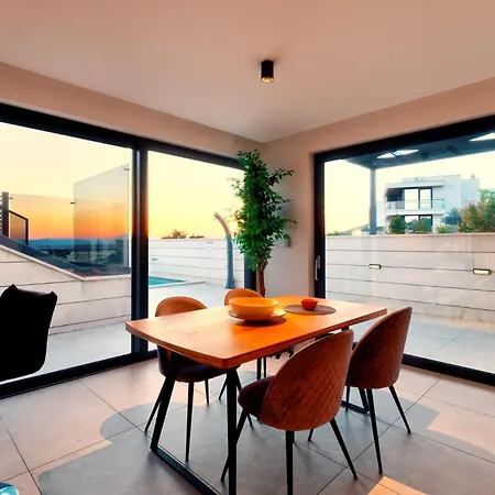 Luxurious Sea-view 2br With Private Pool-villa Quadris-crikvenica Crikvenica