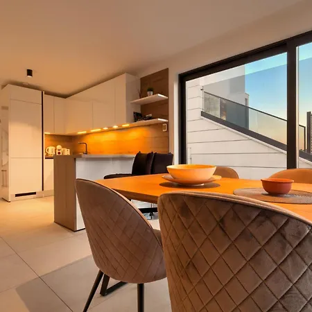 Luxurious Sea-view 2br With Private Pool-villa Quadris-crikvenica