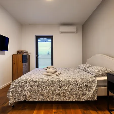 Luxurious Sea-view 2br With Private Pool-villa Quadris-crikvenica Appartamento *