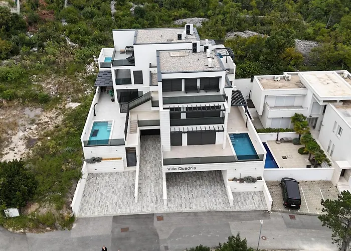 Luxurious Sea-view 2br With Private Pool-villa Quadris-crikvenica דירה *